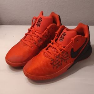 Boys Nike Kyrie Flytrap